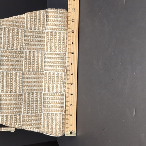 VGT, Fiona Italian Straw Woven Women's Handbag with Rope Handles. - Picture 13 of 16